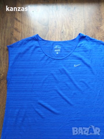 nike - страхотен дамски потник КАТО НОВ , снимка 2 - Потници - 40920049