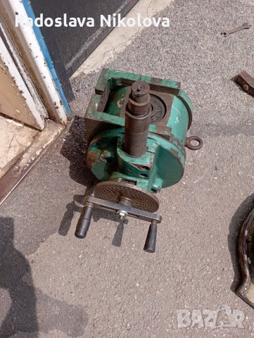 Делителен апарат за фреза , снимка 3 - Резервни части за машини - 40835587