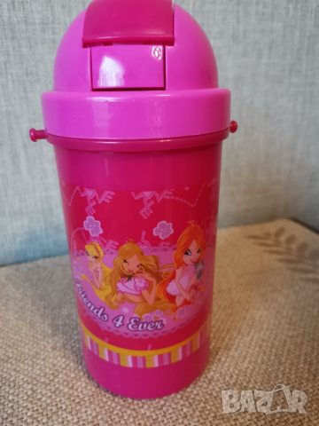 Пластмасова детска чаша със сламка на Winx, снимка 4 - Прибори, съдове, шишета и биберони - 44572499