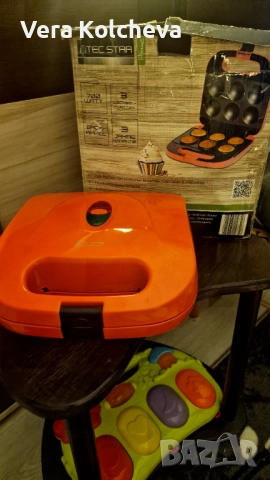 Уред за сладкиши 3 в 1 Tec Star, сменяеми плочи, 700 w,, снимка 2 - Гофретници - 52207552