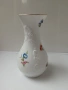 Порцеланова ваза KPM с декор разпръснати цветя, снимка 1