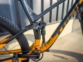 TREK FUEL EX 5 DEORE Lithium Grey/Marigold XL, снимка 5
