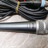 Жичен микрофон Shure Beta 57A + кабел и кожена чантичка, снимка 2 - Микрофони - 40574394