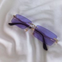Дамски правоъгълни слънчеви очила в лилав цвят, снимка 7 - Слънчеви и диоптрични очила - 41648079