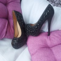 Обувки с камъни, снимка 1 - Дамски обувки на ток - 41242594