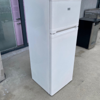Хладилник с камера Зануси 140 см, снимка 4 - Хладилници - 44716377