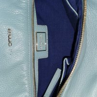 Естествена кожа бледо  синя чанта италианска CROMIA, снимка 7 - Чанти - 32252195