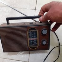 Старо радио с ретро мотив, снимка 1 - Радиокасетофони, транзистори - 39846153