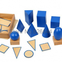 Сини геометрични тела Монтесори в кутия с поставки и знаци , снимка 7 - Образователни игри - 36478729