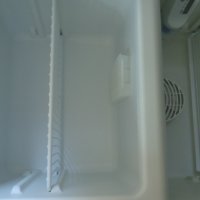 Хладилник за вграждане BOSH, снимка 5 - Хладилници - 34642972