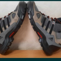Adidas  Riffler Medium GX-Много Запазени, снимка 4 - Спортни обувки - 36245220
