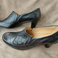 Нови кожени бълг. обувки, снимка 8 - Дамски обувки на ток - 39909541