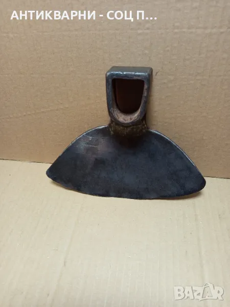 Соц Стара Ръчно Кована Мотика 0.900 кг. Номер 3., снимка 1