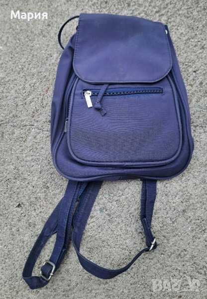 Тъмносиня раница, снимка 1