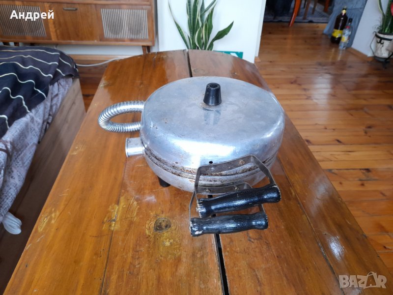 Стар Гофретник,тостер за гофрети, снимка 1