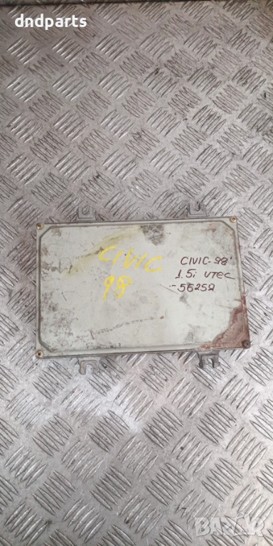 Компютър Honda Civic 1.5i Vtec 1998г. 37820-P2Y-G02 942-202401 , снимка 1