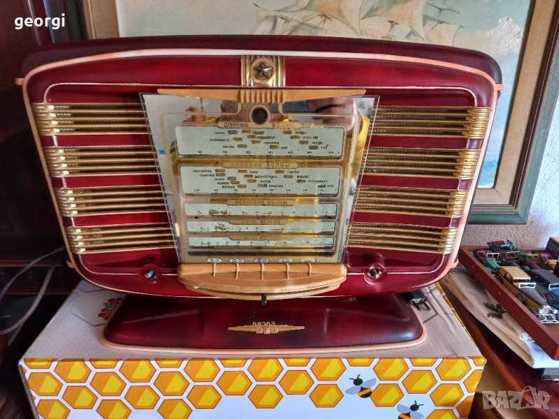 Съветско лампово радио Звезда 54, снимка 1