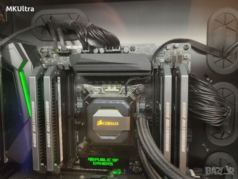 Продавам Corsair Dominator Platinum 16 GB DDR4 4x4gb 3200mhz, снимка 1