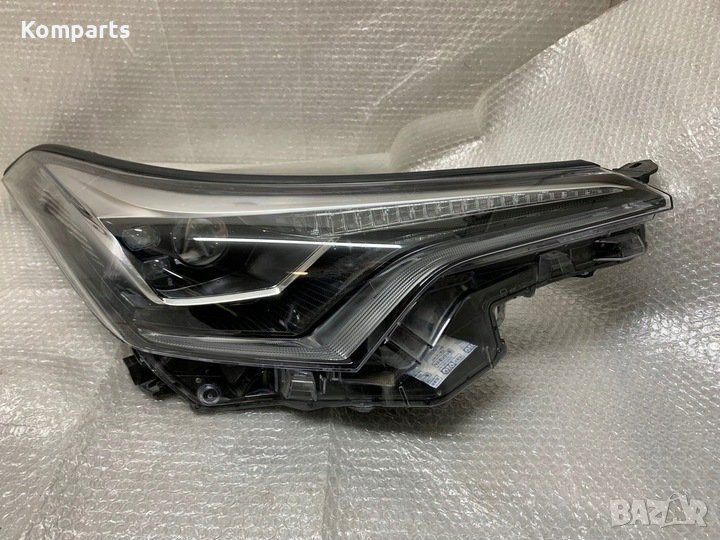 Оригинален десен фар за Toyota C-HR CHR C HR 2018 г. 81110-F4170-00, снимка 1