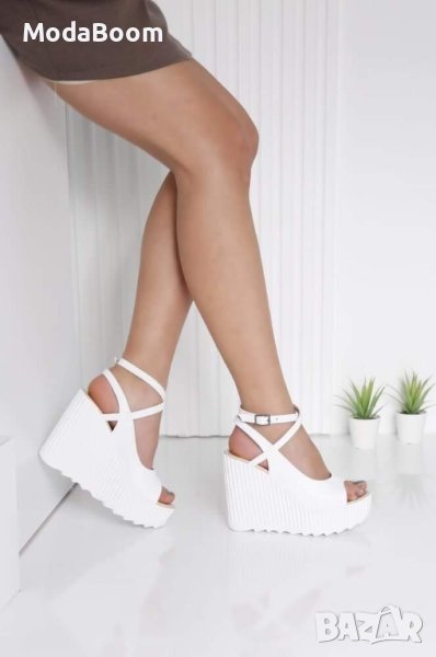 Сандали на платформа , снимка 1