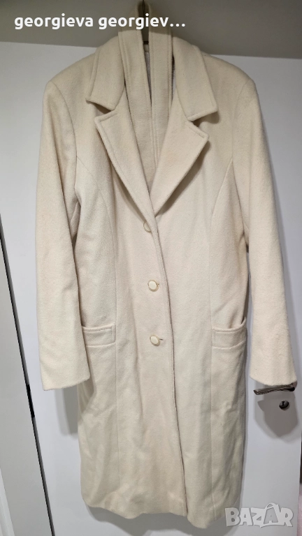 Дамско палто VERSACE - цвят крем, снимка 1