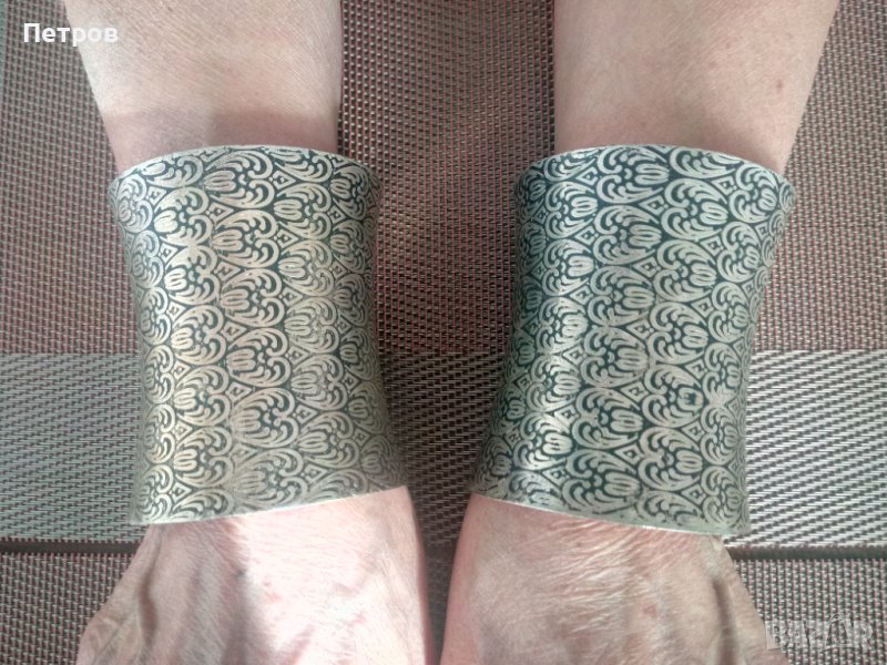 Продавам красиви, дамски украшения за ръце, снимка 1