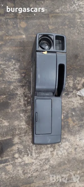 Подлакътник Mazda 5 - 60лв, снимка 1