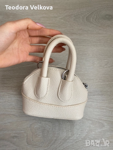 Бежова мини чанта – с дълга дръжка, снимка 1
