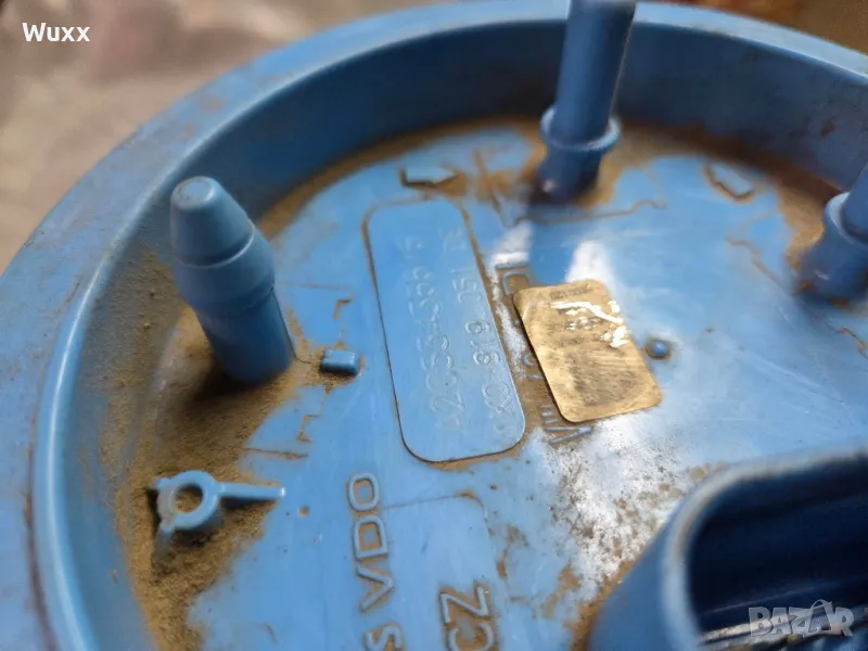 Горивна помпа с нивомер 1k0 919 051 de, снимка 1