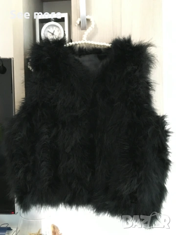 Елек от щраусови пера в размер S/M, снимка 2 - Елеци - 53180491