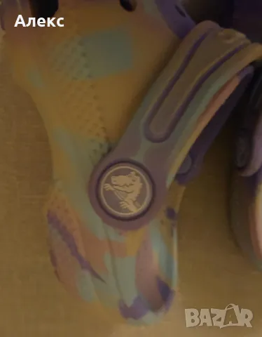 Детски чехли Crocs, снимка 2 - Детски сандали и чехли - 47883900