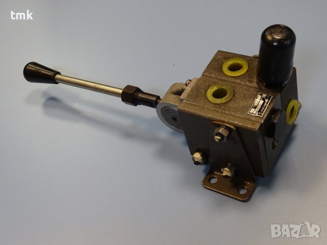 Хидравличен разпределител "Хидравлика" 348P, 348-РК, 7-18MPa, 1-секция с клапан, снимка 3 - Резервни части за машини - 42222323