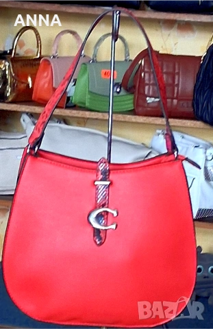 Кожена дамска чанта, снимка 2 - Чанти - 53230527