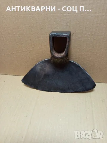 Соц Стара Ръчно Кована Мотика 0.900 кг. Номер 3.