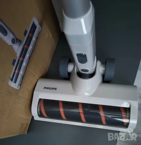 Вертикална БЕЗКАБЕЛНА  прахосмукачка PHILIPS 2000 - XC2012 , снимка 4 - Прахосмукачки - 55825853