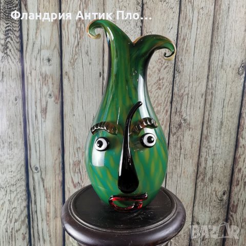 Голяма стъклена ваза - Той 