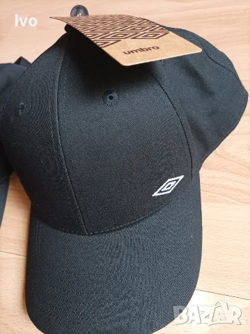 Шапка с козирка Umbro