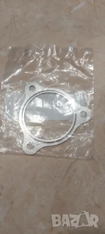 Оферта Нова Гарнитура изпускателна тръба ELRING 423.010, снимка 2 - Части - 47959146