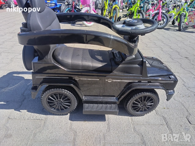 MERCEDES Кола за яздене с дръжка Mercedes-benz G350d черен, снимка 8 - Детски велосипеди, триколки и коли - 53564890