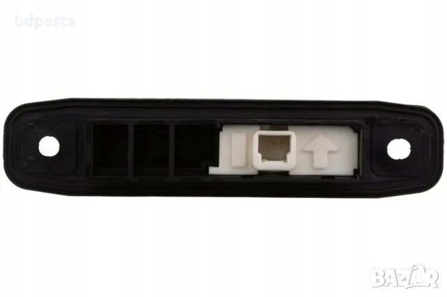Бутон за отваряне на багажник, Toyota, Highlander XU50, Европейски, снимка 5 - Части - 56141808