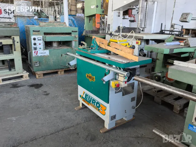 Фреза с карета с 4 вида обороти, мотор 3кв, марка Рожек , снимка 3 - Други машини и части - 49248193