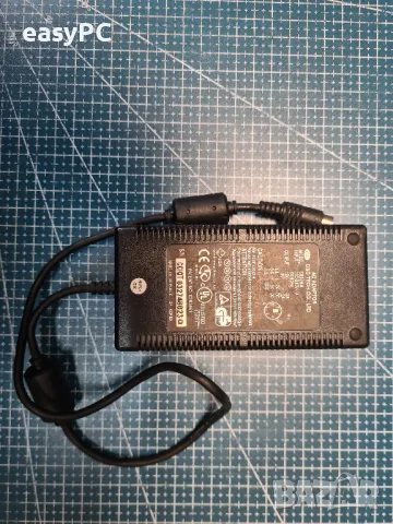 Оригинален захранващ адаптер C&C TECH CO., LTD CE92HM 12V 5V, снимка 3 - Друга електроника - 47851990