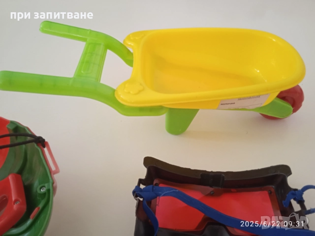 Две детски каски, маска Костенурките Нинджа, маска Дарт Вейдър и детска работна количка, снимка 14 - Други - 46410606