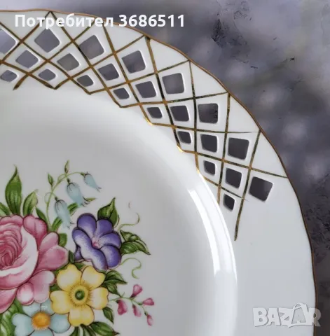 Порцеланова чиния, снимка 4 - Декорация за дома - 47400516