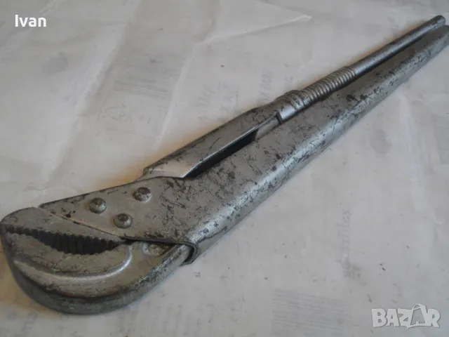 БЪЛГАРСКИ СОЦ ВОДОПРОВОДЕН КЛЮЧ ШАРНИРЕН 2" ЦОЛА 55см/захват 70мм ОТЛИЧЕН