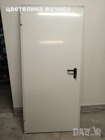 Пожароустойчева метална врата Novoferm .