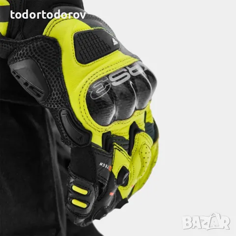 Къси мото ръкавици за мотор SHIMA XRS3 CARBON,вентилация и протектори, снимка 1