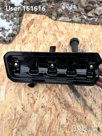 Капак клапани VW Transporter T4 1.9 дизел, снимка 2 - Части - 53194658