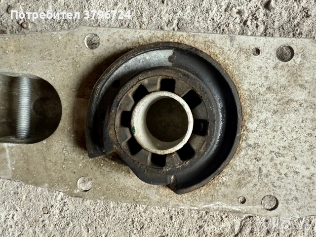 Заден носач за Мерцедес GLA W156 2015-2019, снимка 3 - Части - 52320062