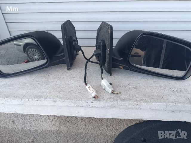 огледала корола Е12